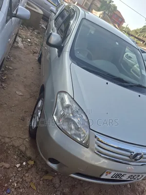 Toyota Raum 2007 Silver