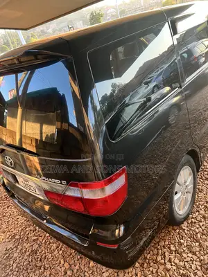 Toyota Alphard 2.4 Petrol AWD 2003 Black