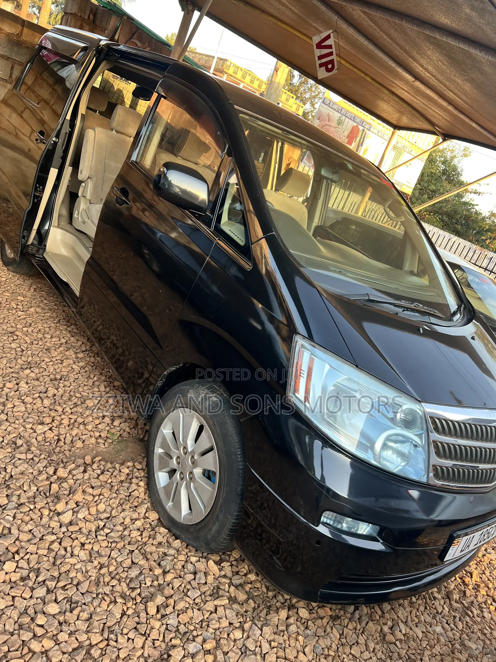 Toyota Alphard 2.4 Petrol AWD 2003 Black