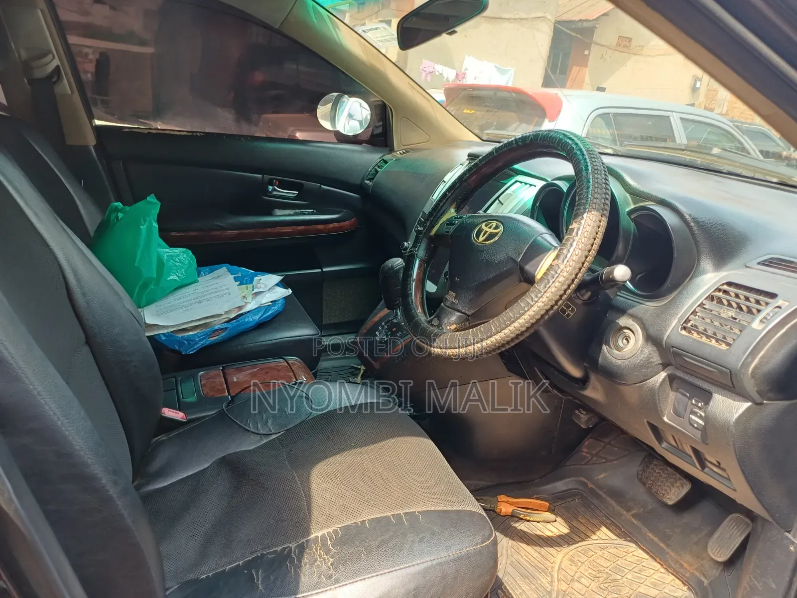 Toyota Harrier 2.4 2006 Black