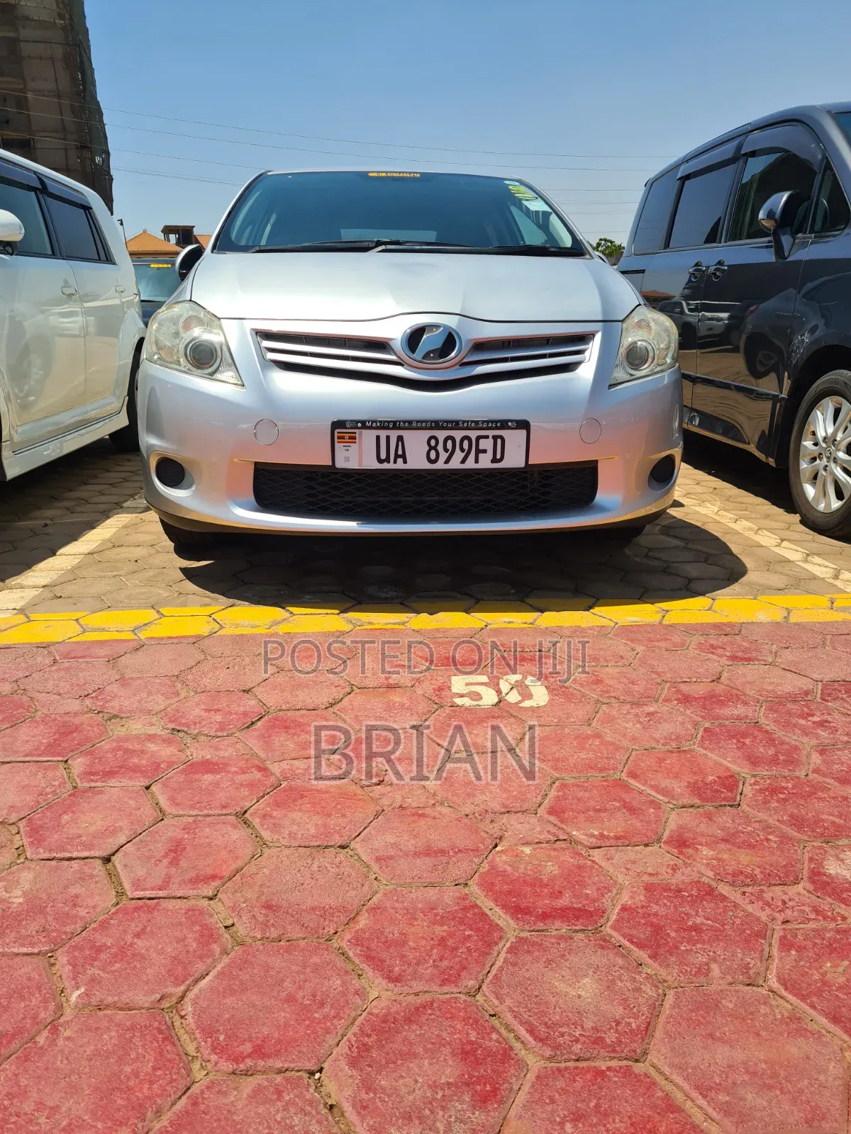 Toyota Auris 2012 Silver