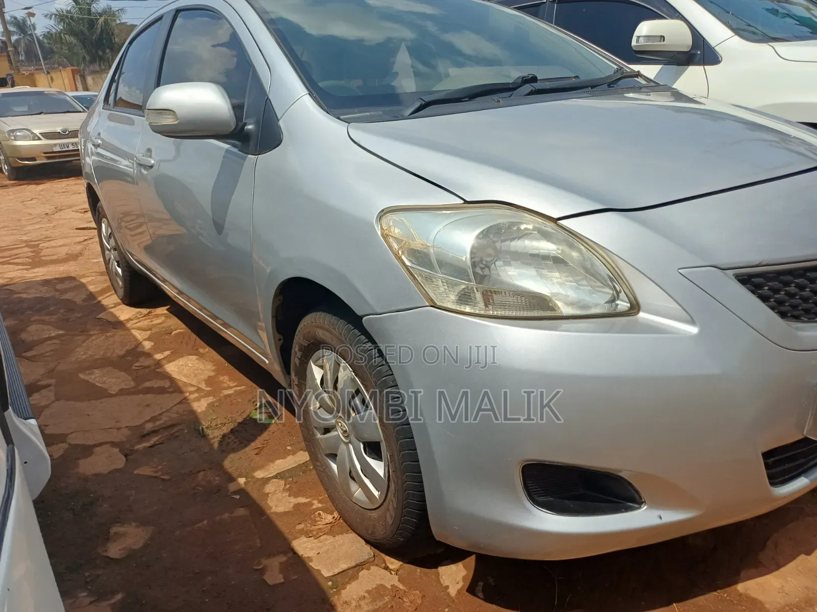 Toyota Belta 2007 Silver