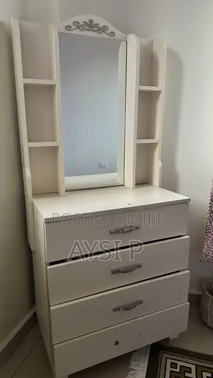Drawer With Mirror