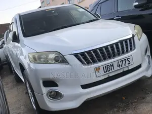 Toyota Vanguard 2009 White