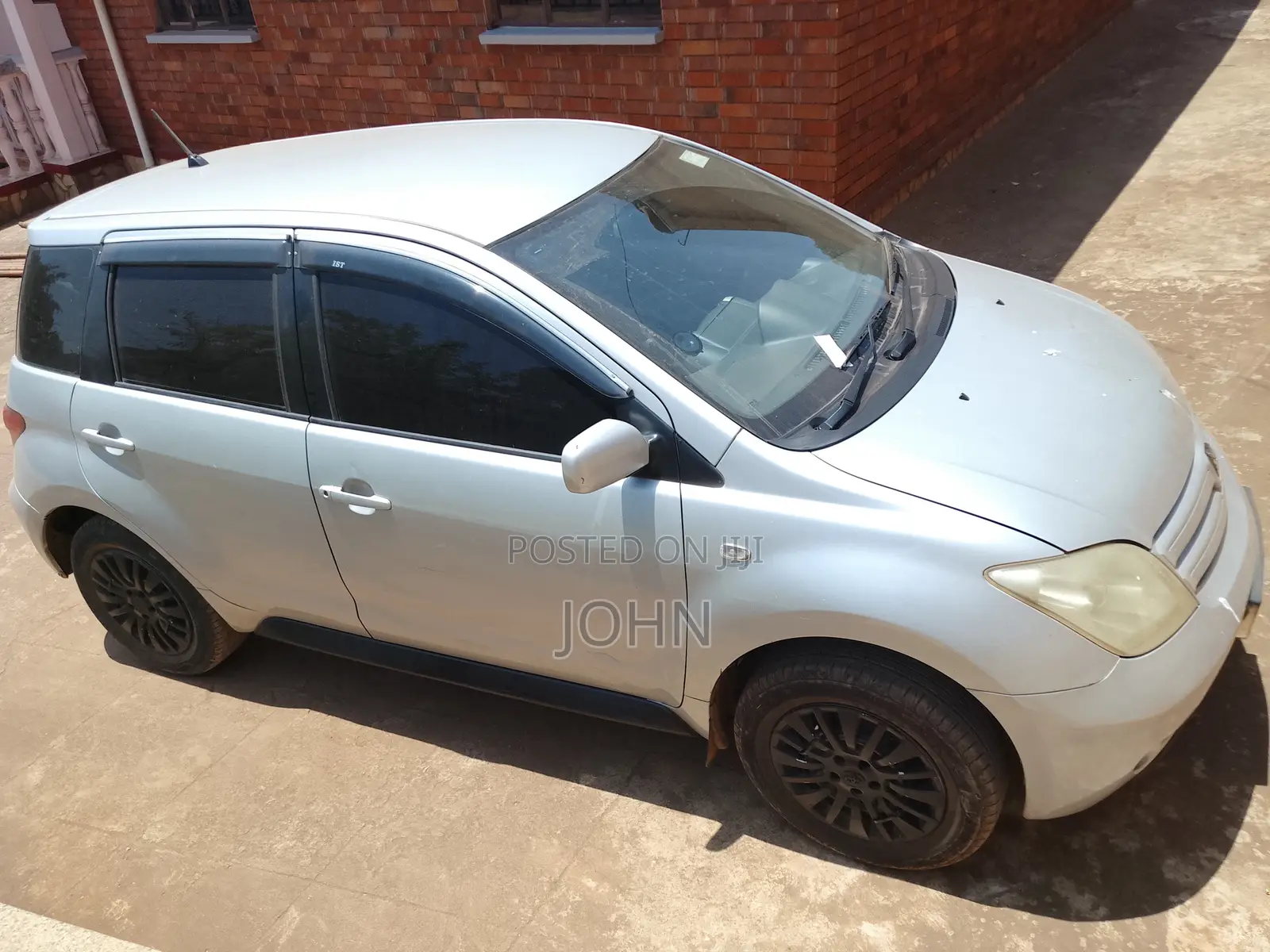 Toyota IST 2002 Gray