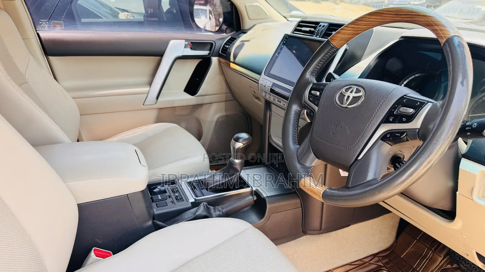 Toyota Land Cruiser Prado 2018 Gray