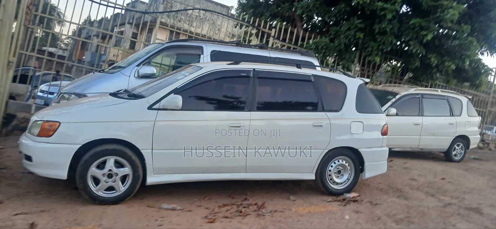 Toyota Ipsum 2000 White