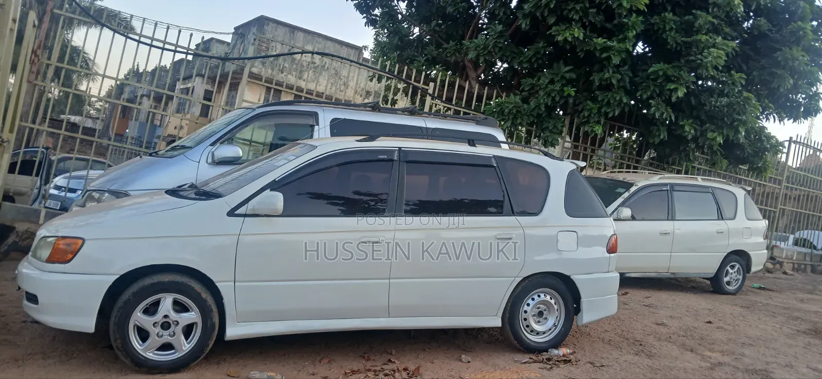 Toyota Ipsum 2000 White