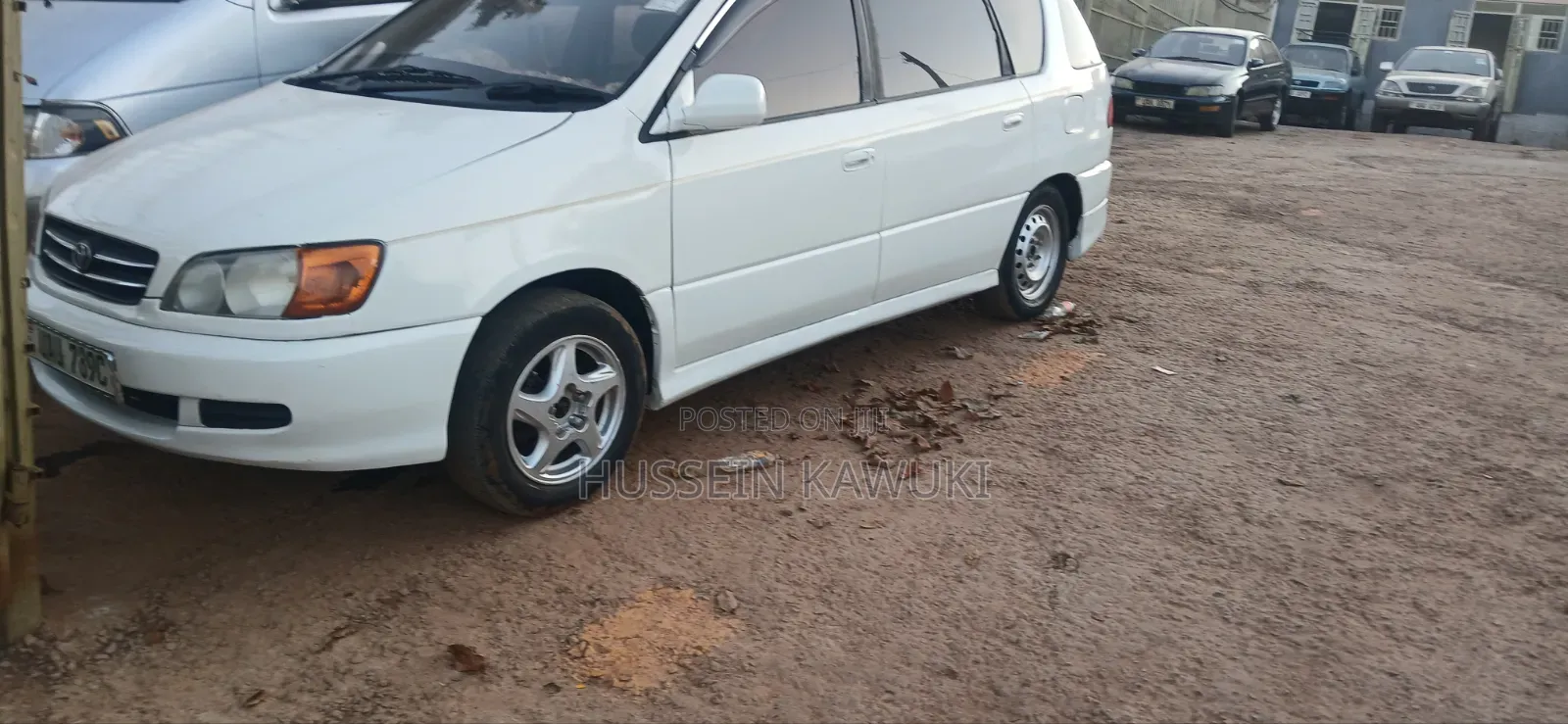 Toyota Ipsum 2000 White