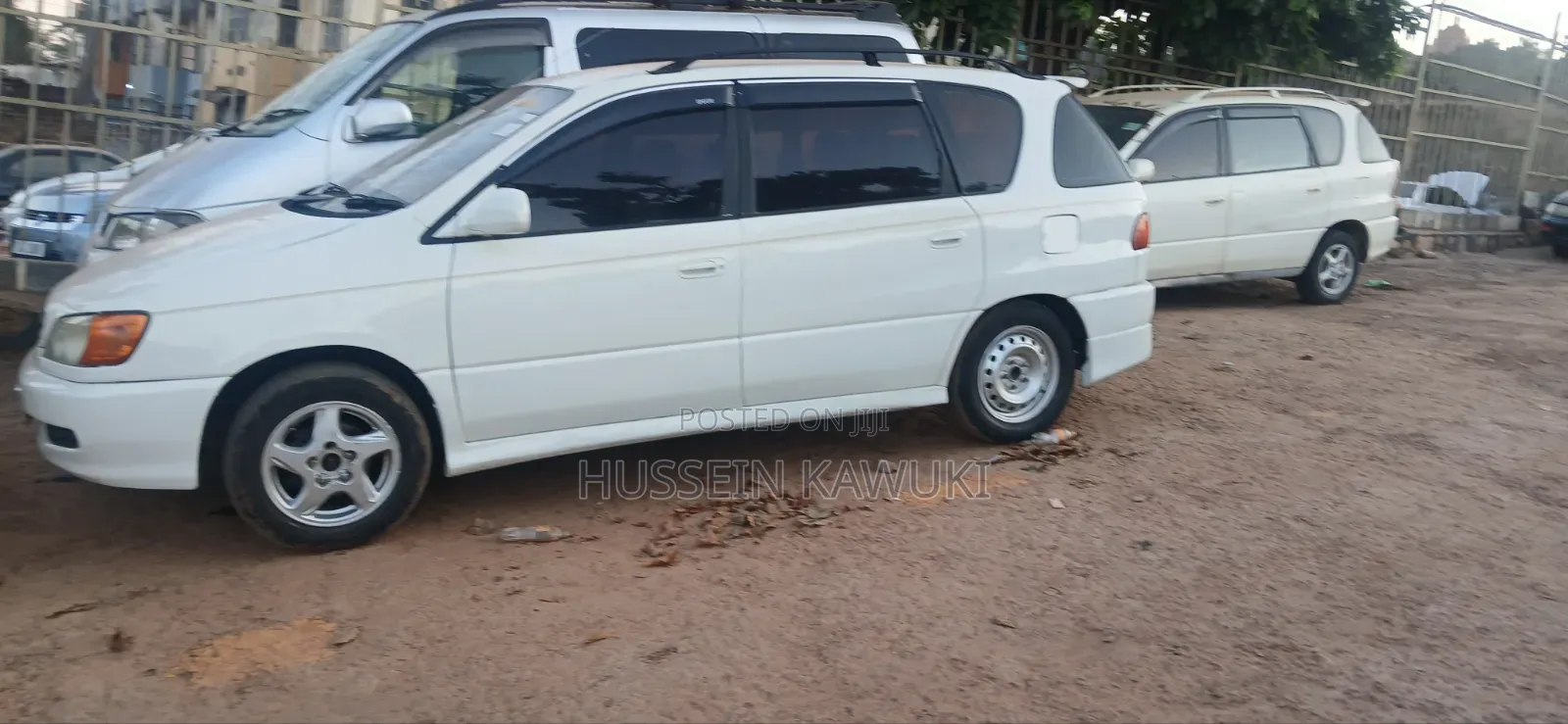 Toyota Ipsum 2000 White