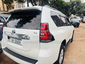 Toyota Land Cruiser Prado 2018 White