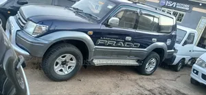 Toyota Land Cruiser Prado 2000 Blue