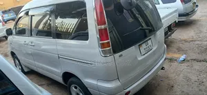 Toyota LiteAce Noah 2000 Silver