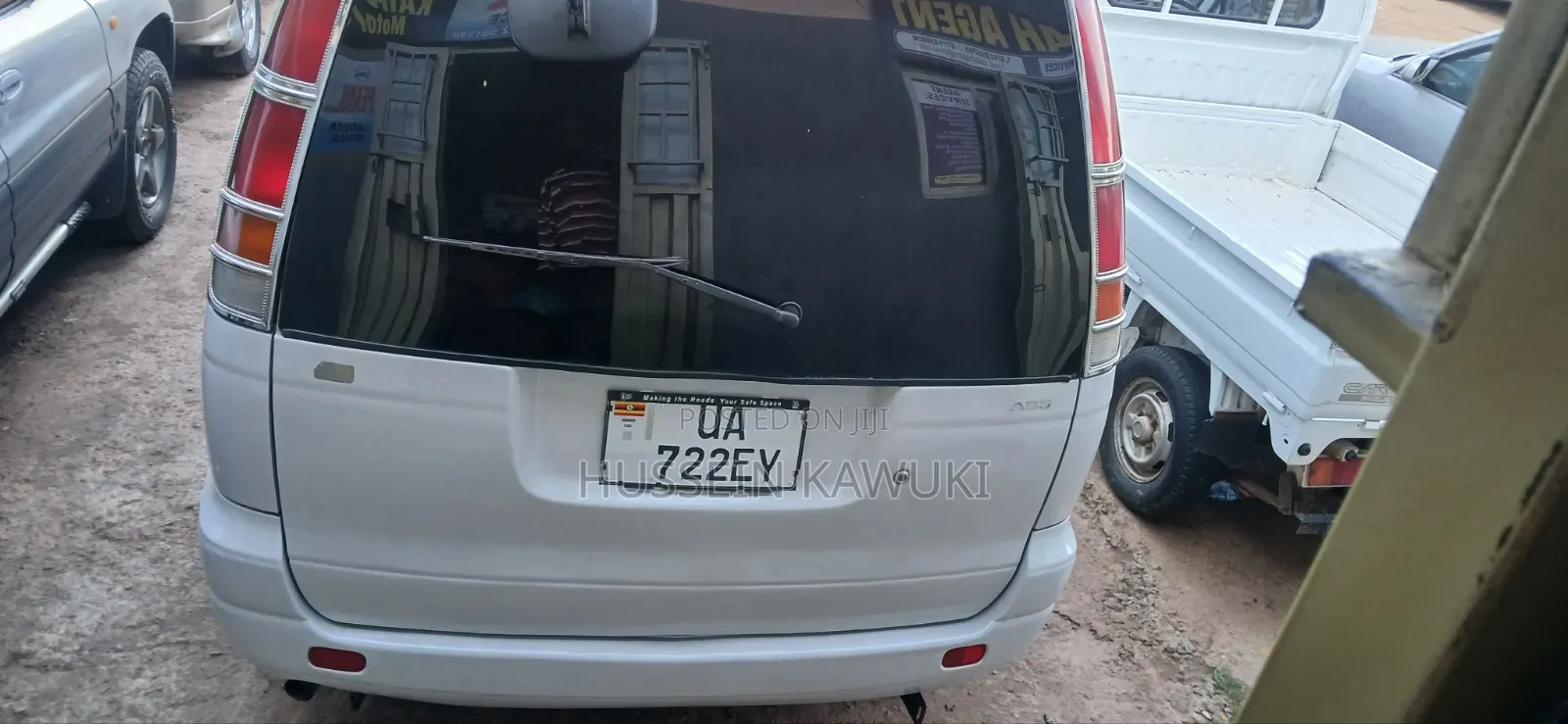 Toyota LiteAce Noah 2000 Silver