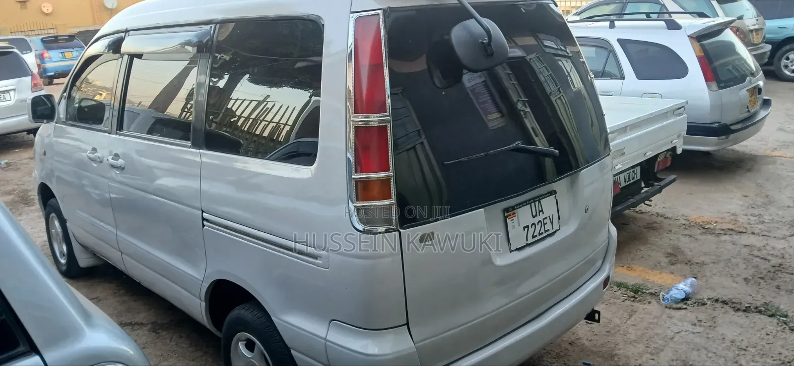 Toyota LiteAce Noah 2000 Silver