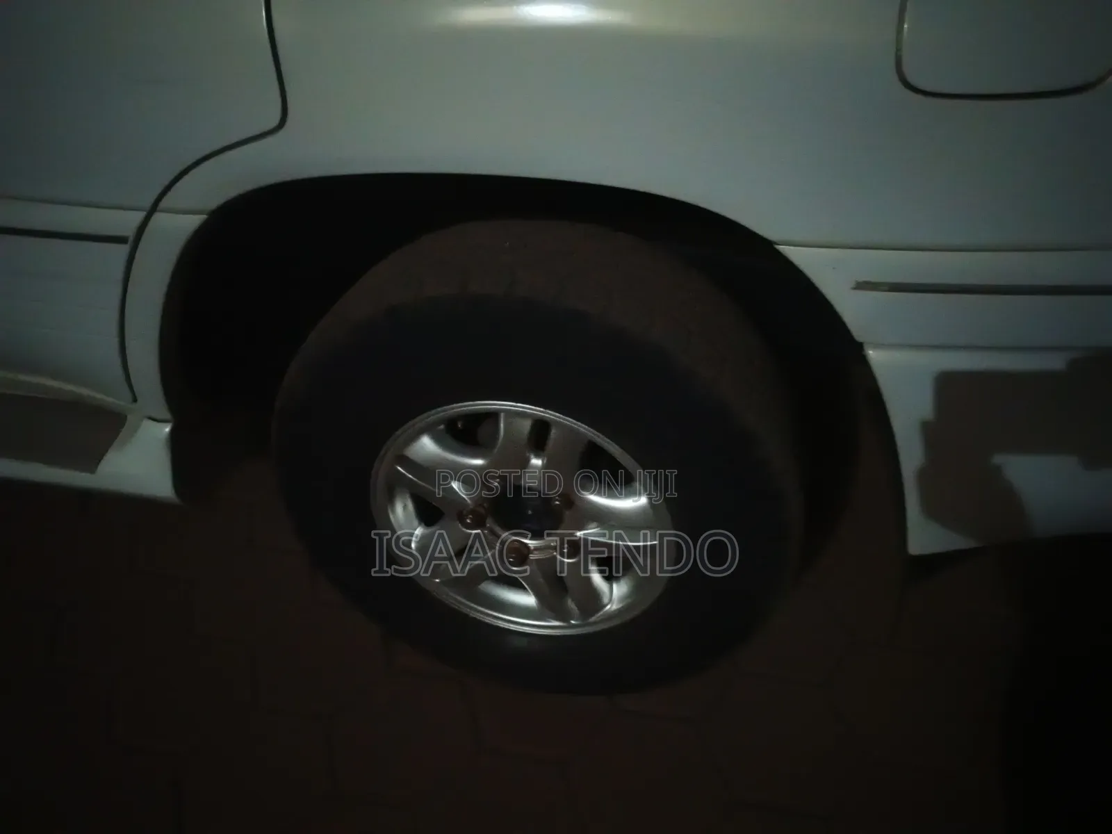 Toyota Land Cruiser Cygnus 4.7 2000 White