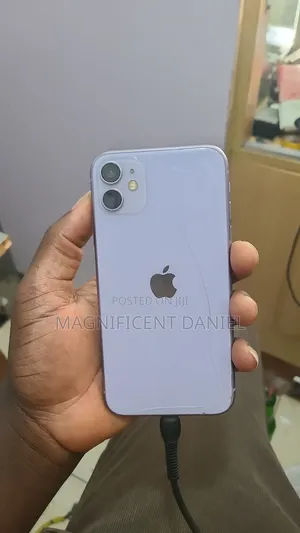 Apple iPhone 11 64 GB Purple