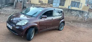 Toyota Passo 2008 Maroon