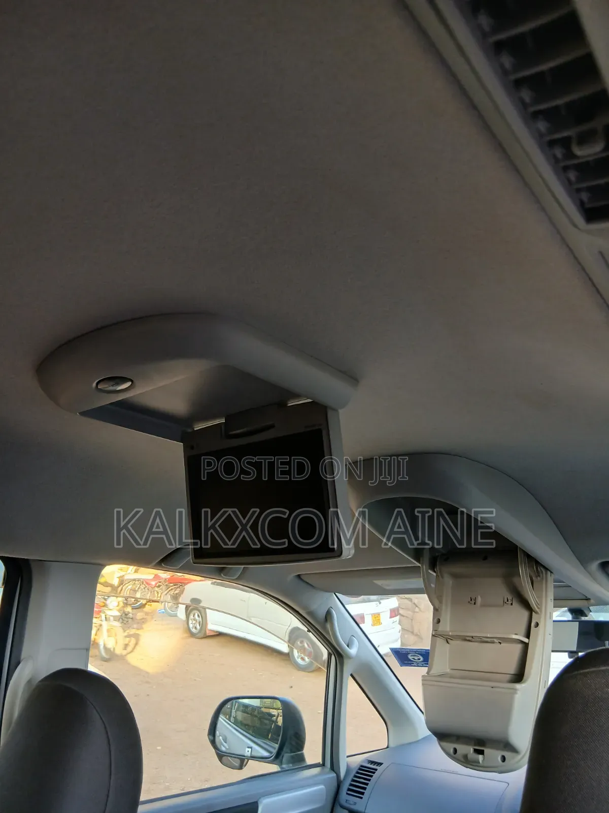 Toyota Noah 2009 Silver