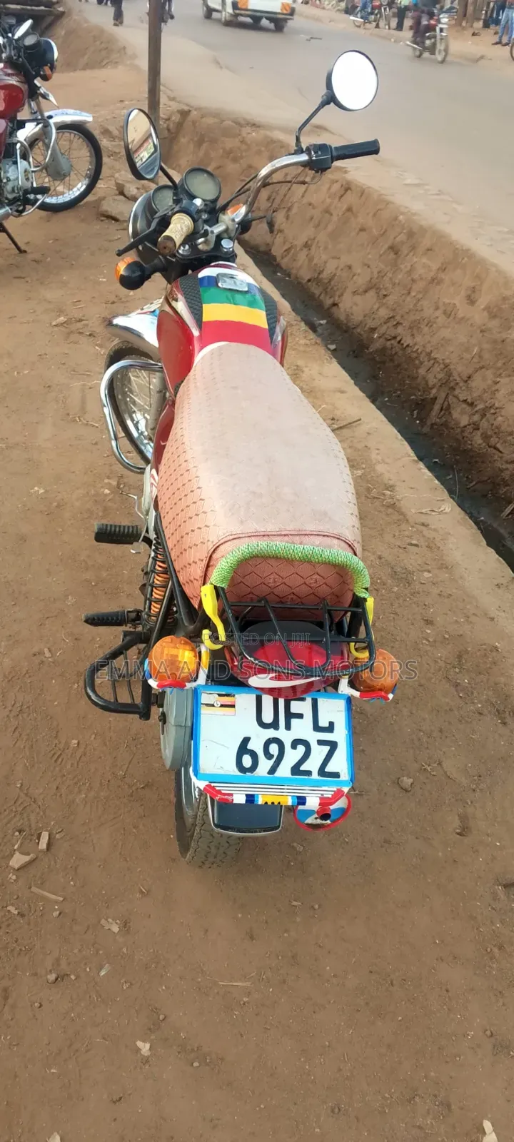 Bajaj Boxer 100 2023 Red
