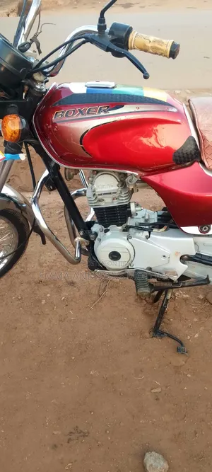 Bajaj Boxer 100 2023 Red