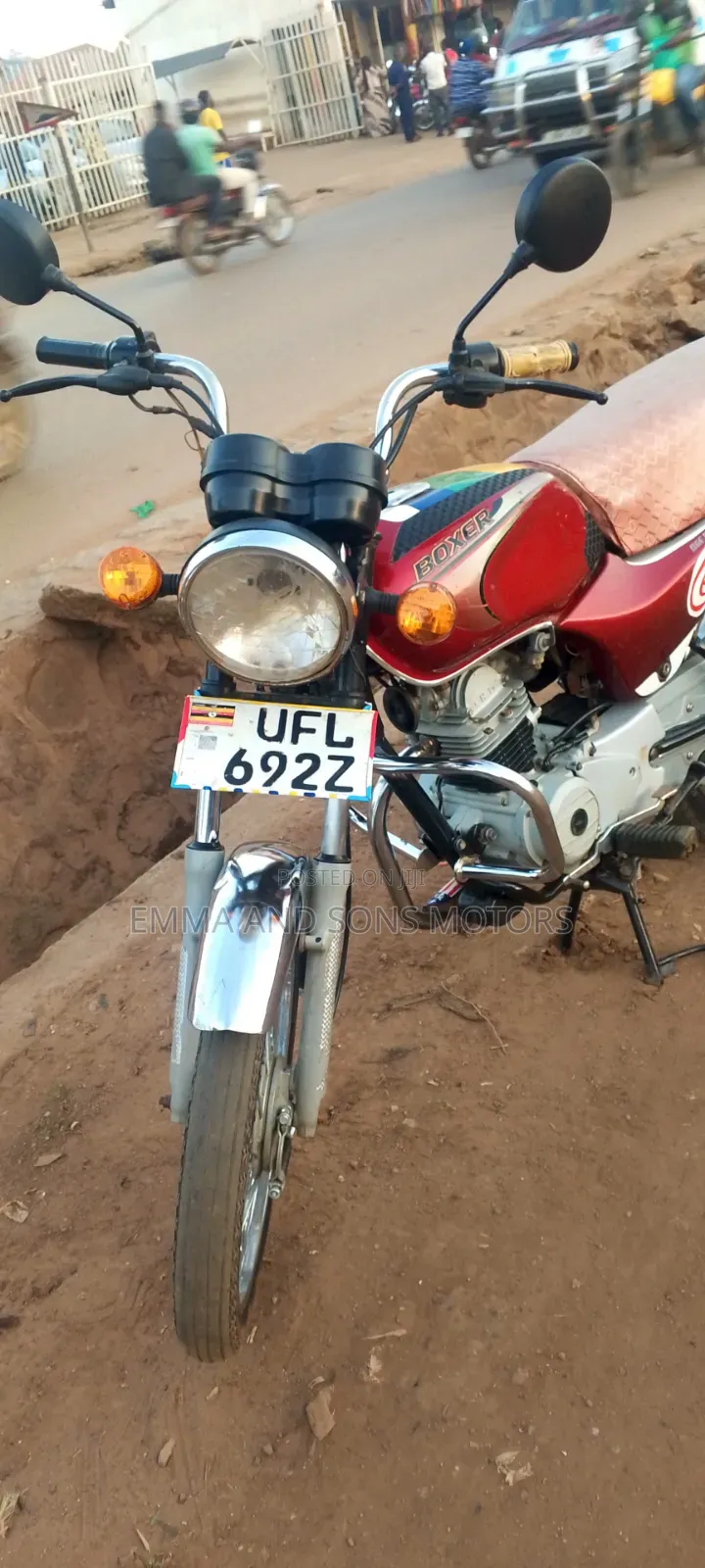 Bajaj Boxer 100 2023 Red