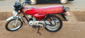 Bajaj Boxer 100 2022 Red