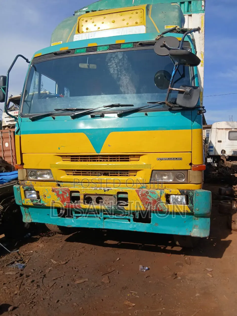 Fuso Mitsubishi DC40 Truck