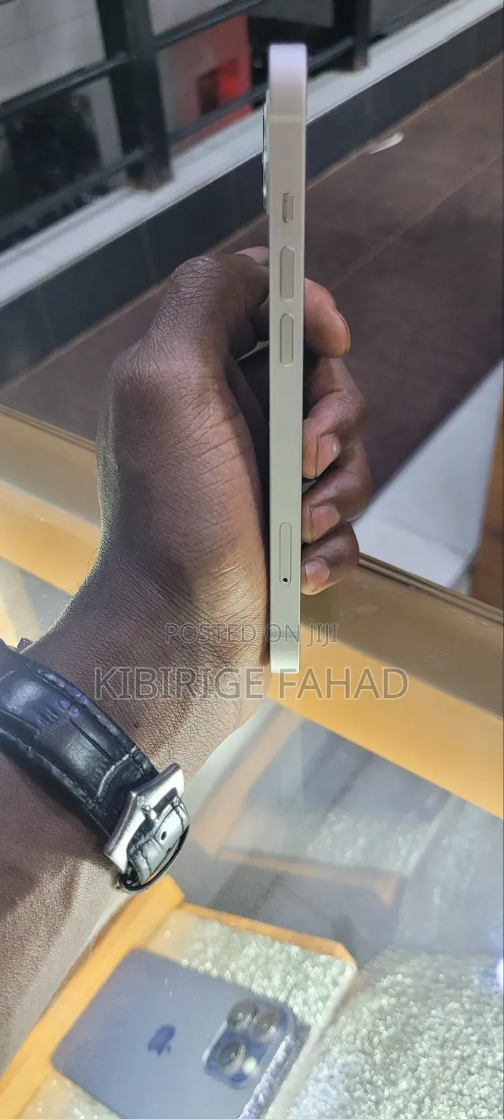 Apple iPhone 13 128 GB White