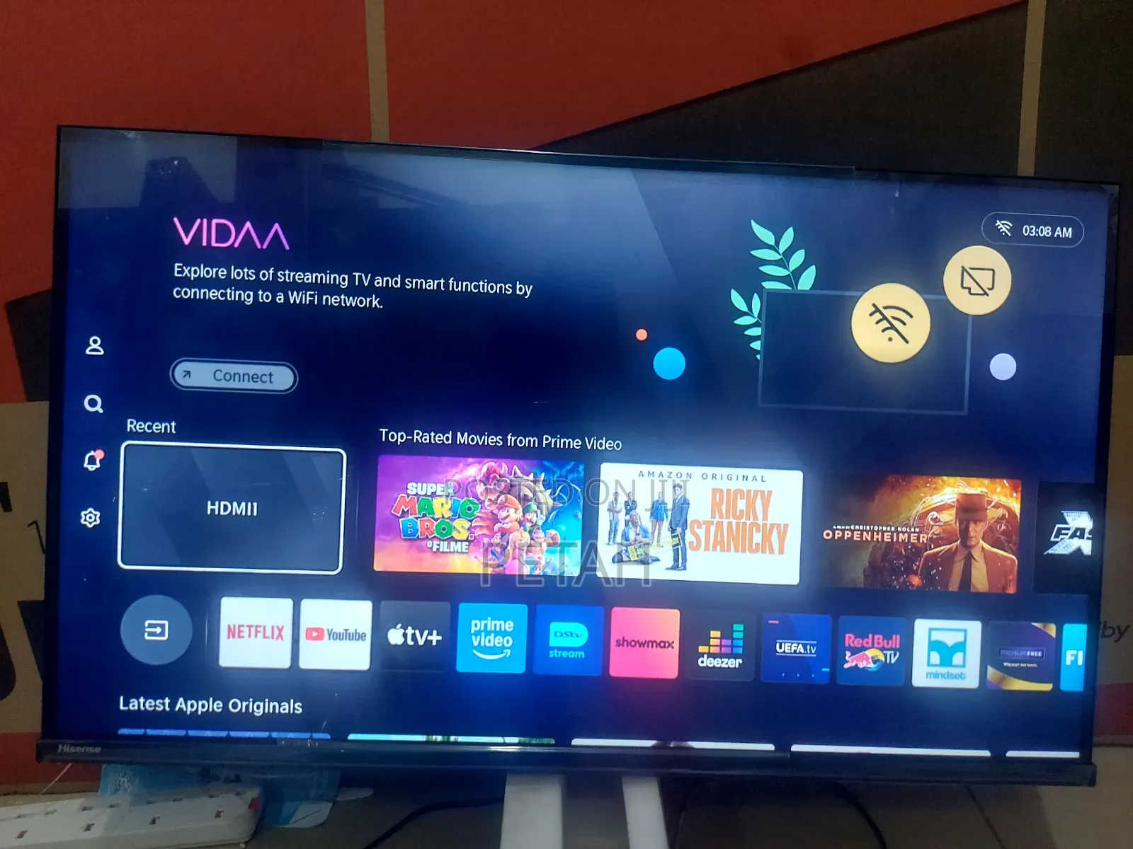 32 Inches Smart HISENSE TV