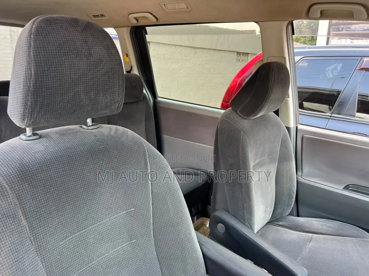 Toyota Noah 2010 Gray