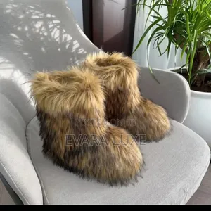 Ladies Fluffy Faux Fur Winter Boots