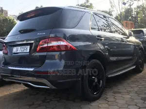 Mercedes-Benz M Class 2012 Gray