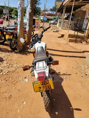 Yamaha DT125 2018 White