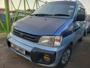Toyota Noah 2.0 AWD (8 Seater) 2002 Blue