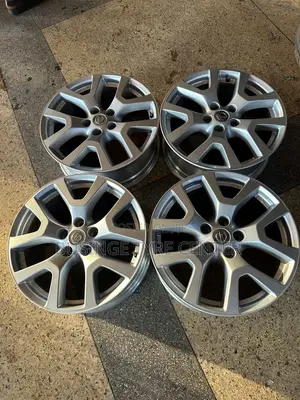 Nissan Rims Size 18 Japan