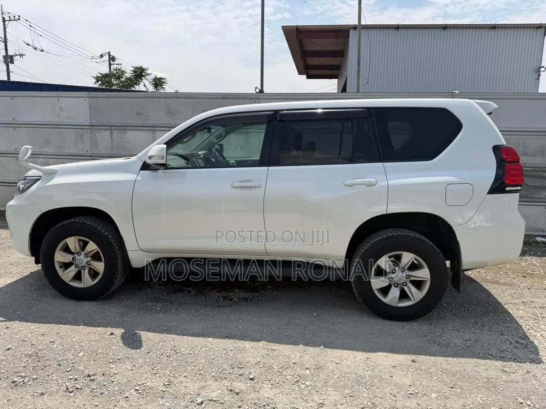 Toyota Land Cruiser Prado 4.0 Petrol TX 2019 White