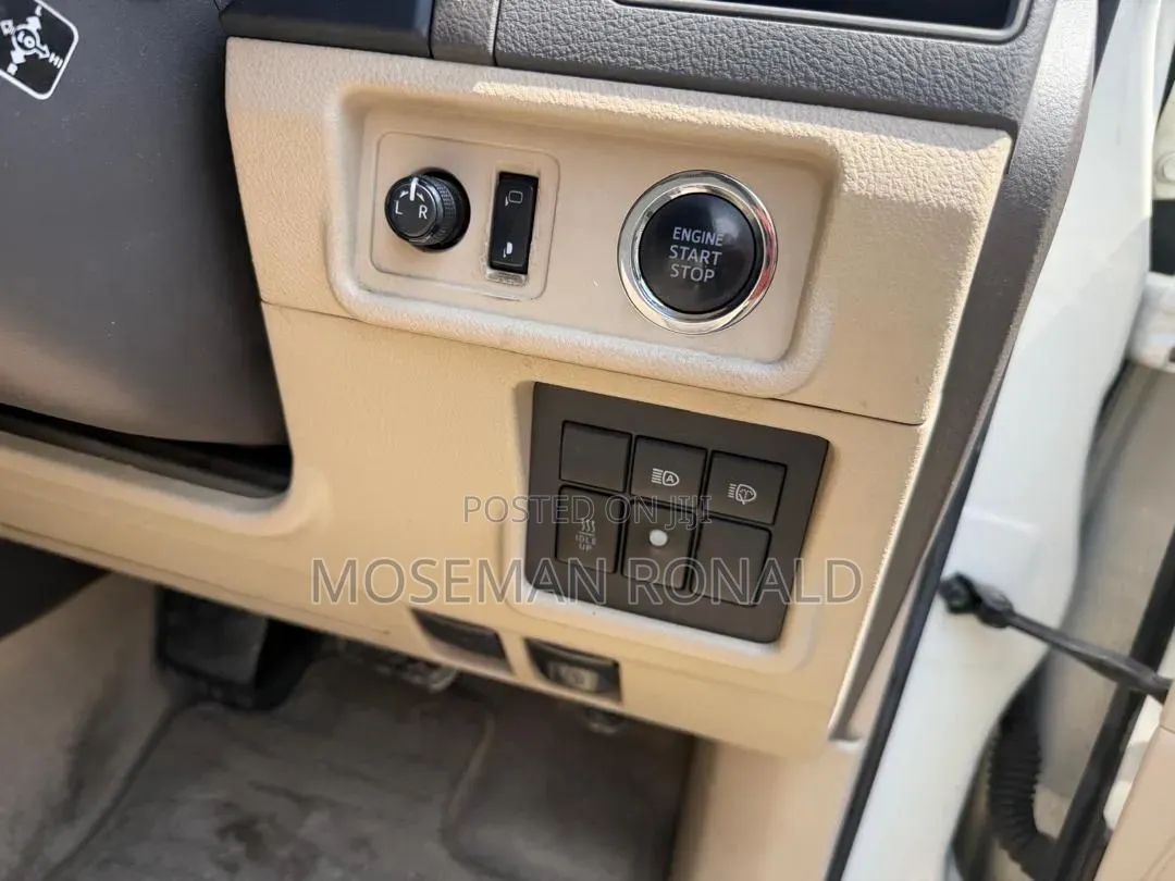 Toyota Land Cruiser Prado 4.0 Petrol TX 2019 White