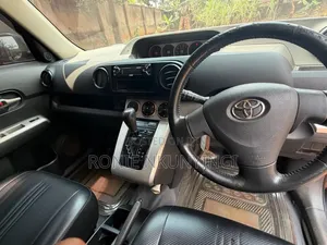 Toyota Corolla Rumion 2010 Black