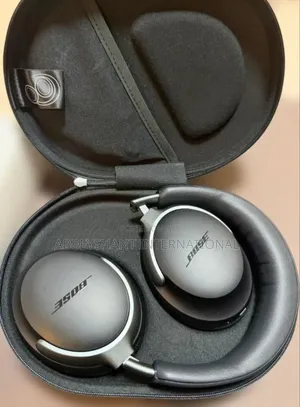 Used Headphones Bose QuietComfort Ultra Over-Ear Headphones