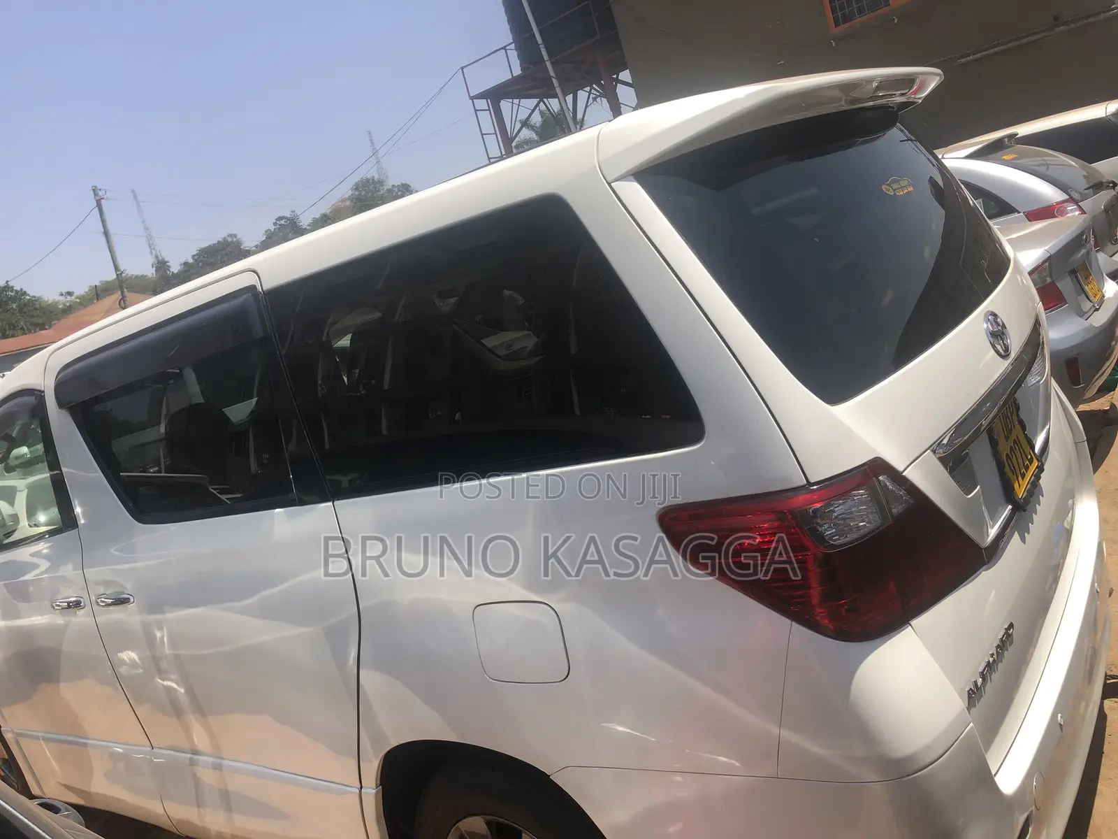 Toyota Alphard 2010 White