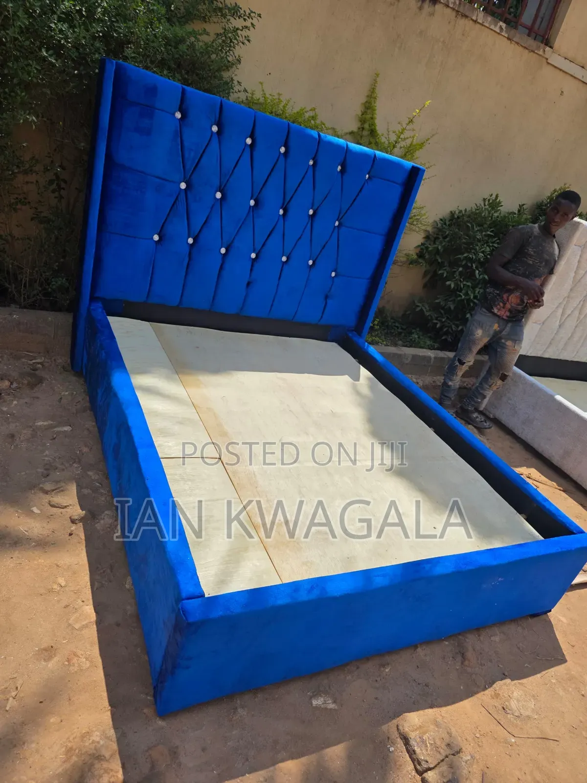 Bed 5x6  Morden Velvet Bed