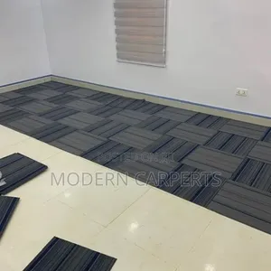 Executive Wollenic Carpet Tiles