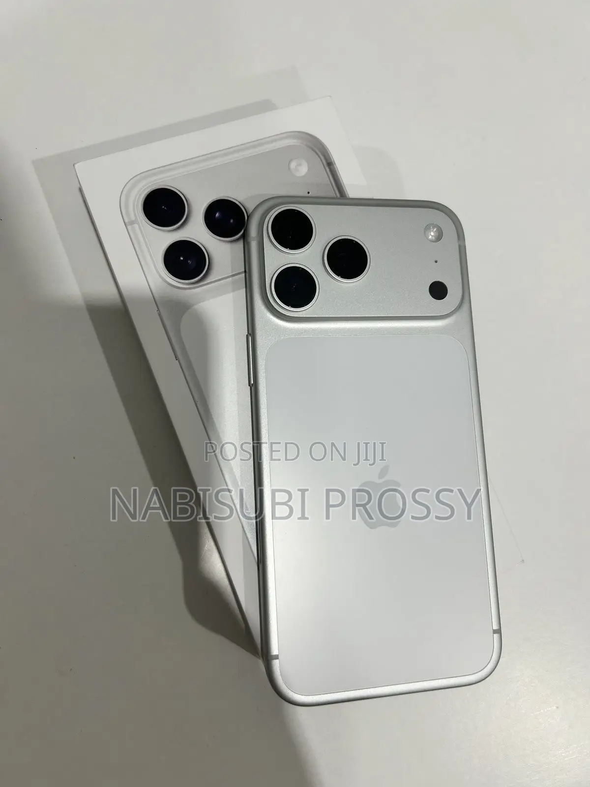 New Apple iPhone 17 Pro Max 256 GB Silver