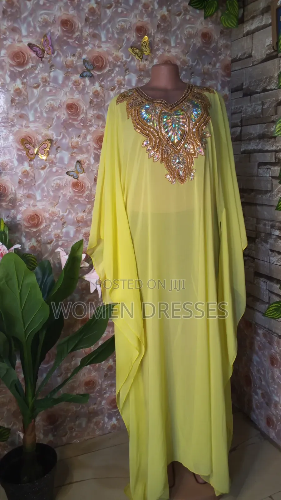 Elegant Women Free Dress