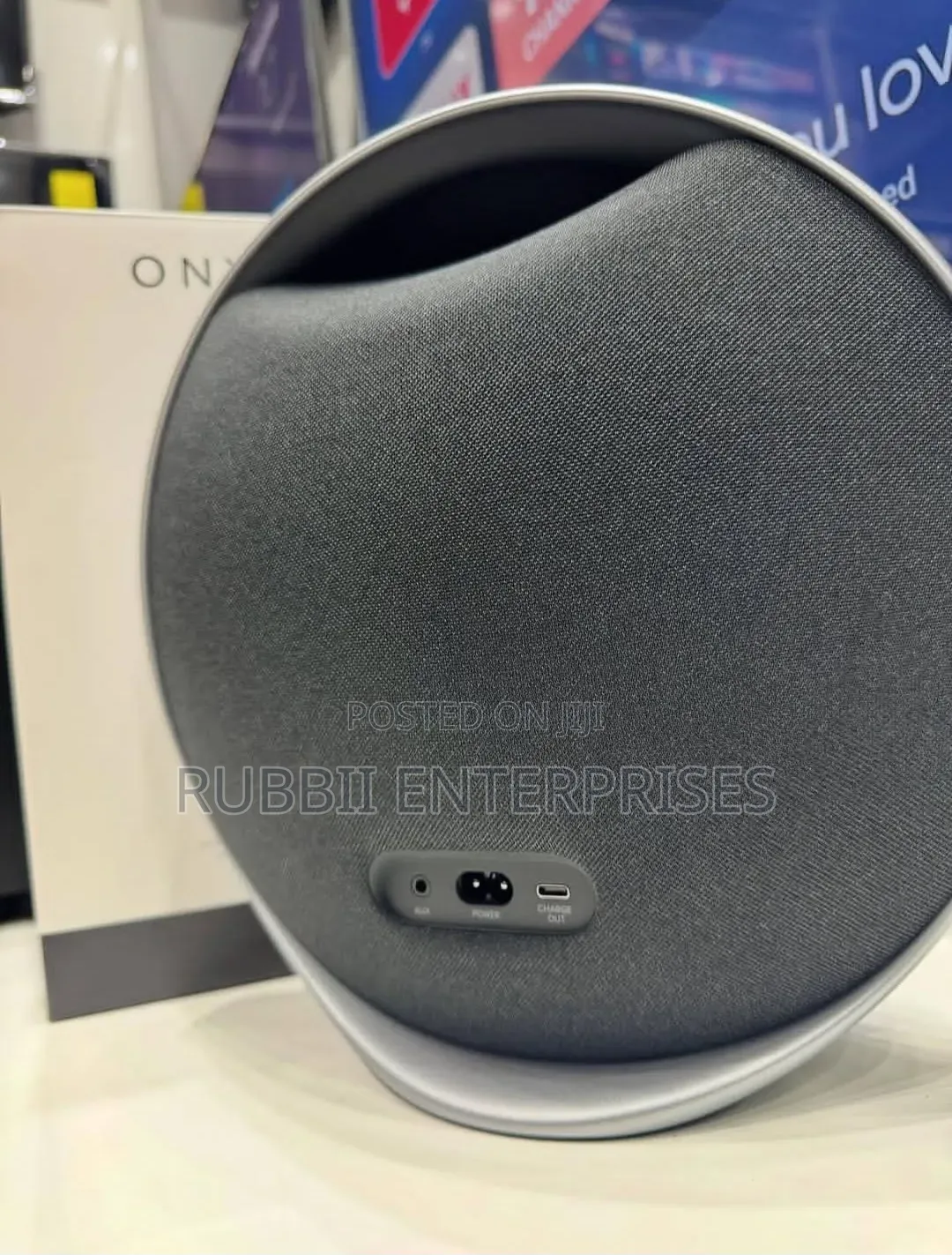 Herman Kardon Onyx Studio 9