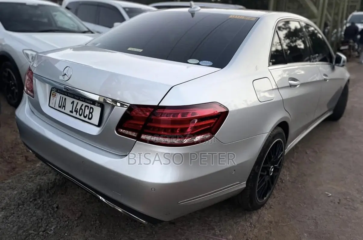 Mercedes-Benz E300 2015 Silver