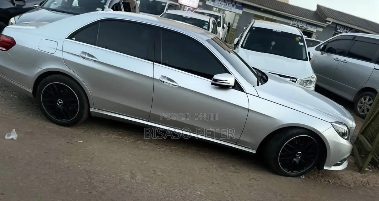 Mercedes-Benz E300 2015 Silver