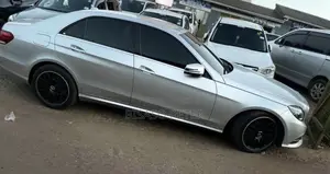 Mercedes-Benz E300 2015 Silver