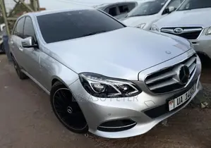 Mercedes-Benz E300 2015 Silver